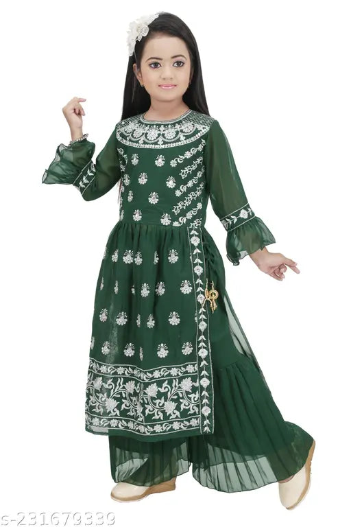 Green chiffon anarkali Nayra suit with embroidery and stone handwork for girls aged 4 to 10 years. Traditional Indian festive wear, available in various sizes from 4 to 10 years