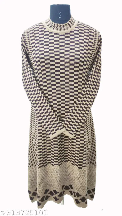 Woolen kameez with patterned border and long sleeves