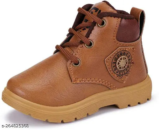 Brown leather sports shoes with high quality sole, suitable for outdoor casual walking