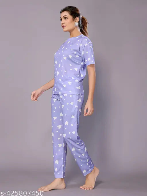 Divine alluring women's printed polycotton nightsuit set, three-quarter sleeves pyjamas for sleepwear