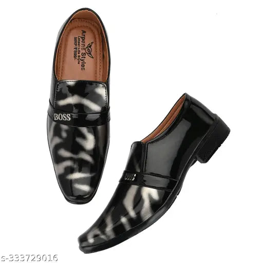 Comfortable men's formal loafers with snakeskin pattern