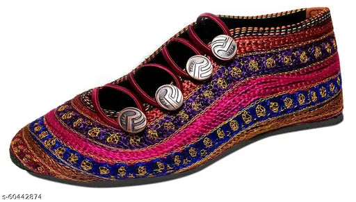 Synthetic Indian ethnic women's flat shoes, comfortable casual wear with traditional design