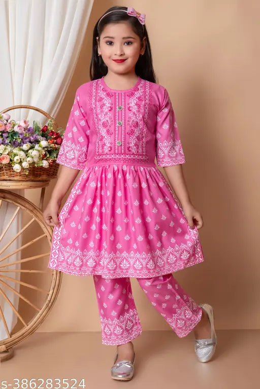 Girls printed rayon Naira set, A-line pyjamas for summer wear, 9-10 years girls clothing pack of 1