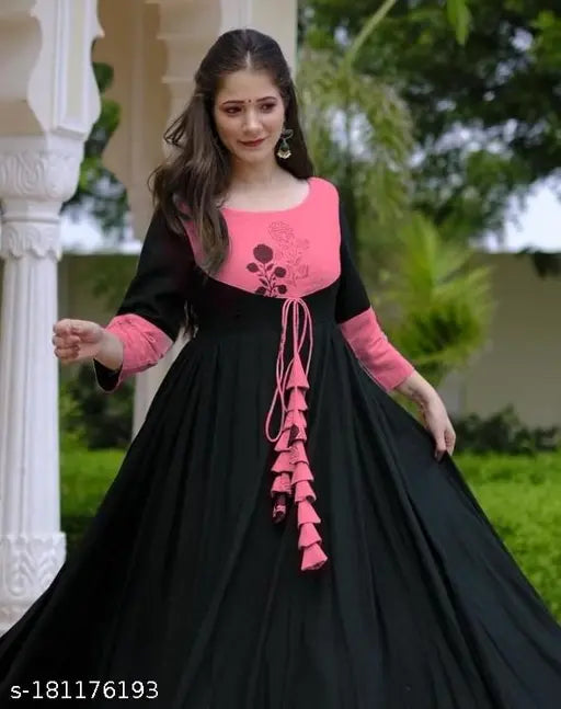 Black, flared, traditional kurta with ruffled detail and pink border