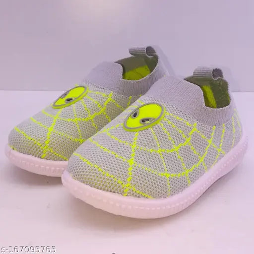 Modern stylish textured kids' sneakers (9-18 months), PVC sole, slip-on design, Indian origin