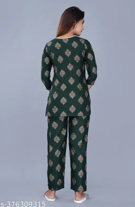Soft printed rayon nightsuit for women, three-quarter sleeves, Indian origin