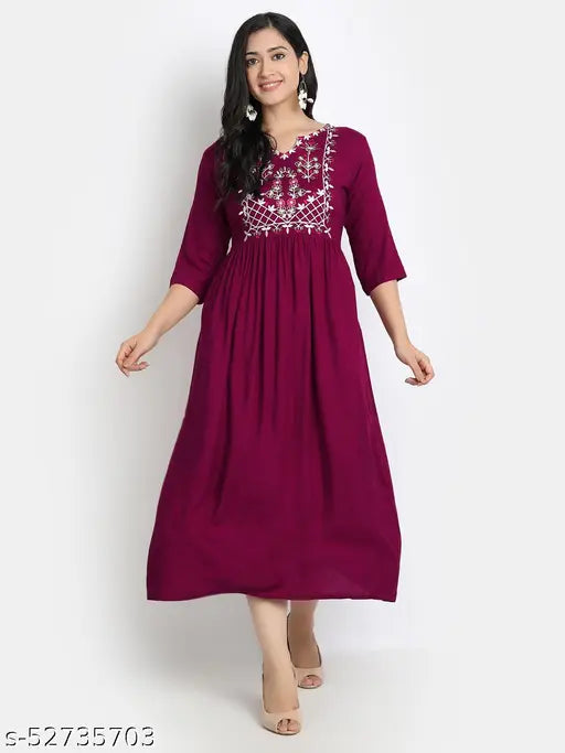 Embroidered rayon kurti with three-quarter sleeves, Aishani Drishya S, M, XL from India