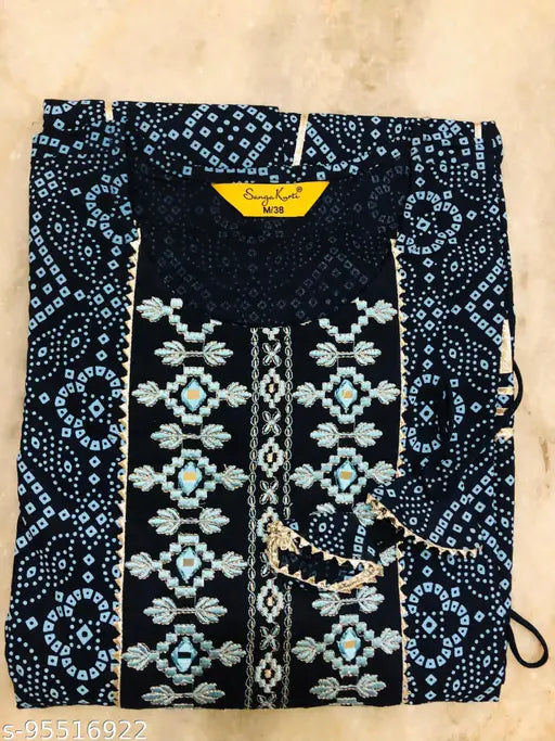 Anarkali kameez with intricate Sangakurti embroidery, black and white color scheme