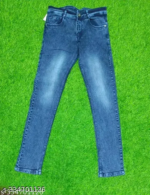 Denim blue jeans for men, dyed/washed, solid pattern, comfortable fit, Indian origin