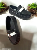 Trendy black kids shoes with bow detail
