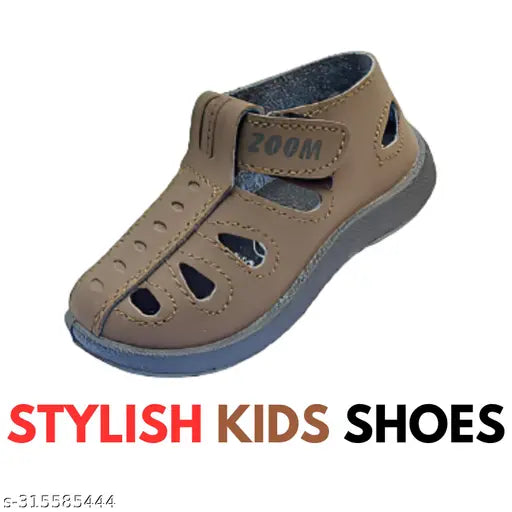Sandals for kids, featuring a velcro strap, available in various colors