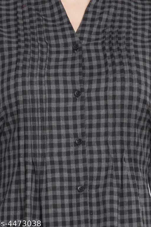 Grey checked cotton tunic top: Three-quarter sleeves, V-neck, button front, mandarin collar - Indian casual wear