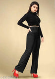 Regular fit cotton trousers in black on woman