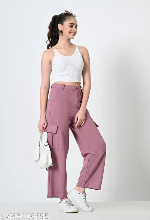 Women's cargo pants with cotton blend fabric, featuring four pockets, suitable for casual wear or outdoor activities