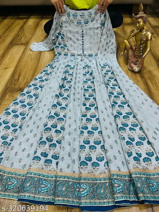 Rayon Kali Anarkali long kurta, extra-large size 16 with three-quarter sleeves, printed combo, Indian fashion on mannequin