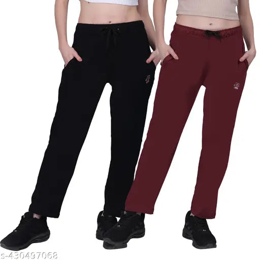 Trendy women's pyjama set of two, in red and black
