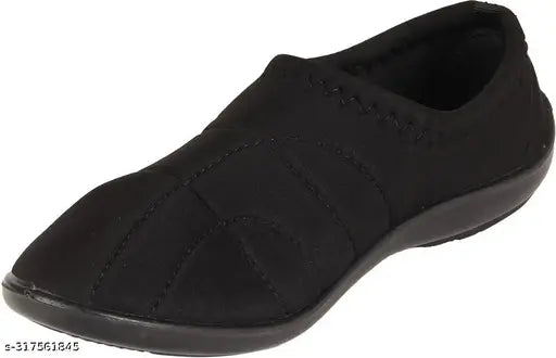Black synthetic belly shoe for women, solid pattern boat shoes with ankle loop, Walkaroo Ladies BELLY SHOE on display