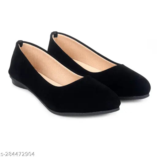 Black suede flat shoes with block heels