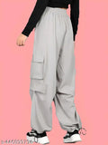 Grey cargo pants for women, featuring four pockets and made of polyester