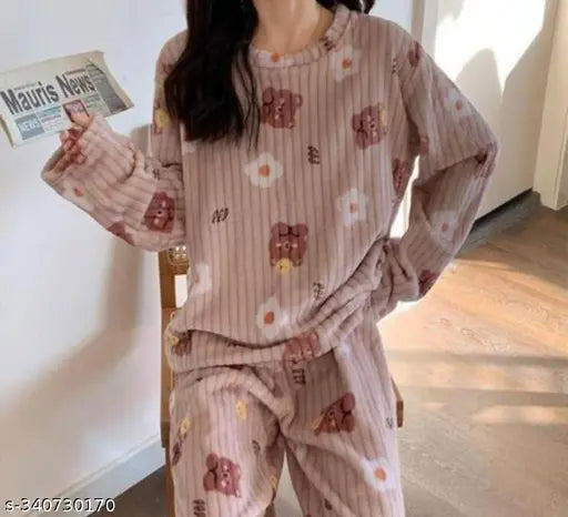 Stylish wool winter nightsuit by Eva, printed pattern, long sleeves, top bust size 32in, bottom waist size 30in