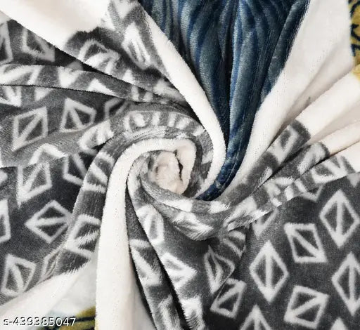 Blue dots flannel king-size bedsheet, ethnically patterned, elastic fitted with 2 matching pillow covers