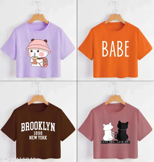 Pretty feminine cotton blend crop t-shirt with printed design, short sleeves and a vibrant color palette