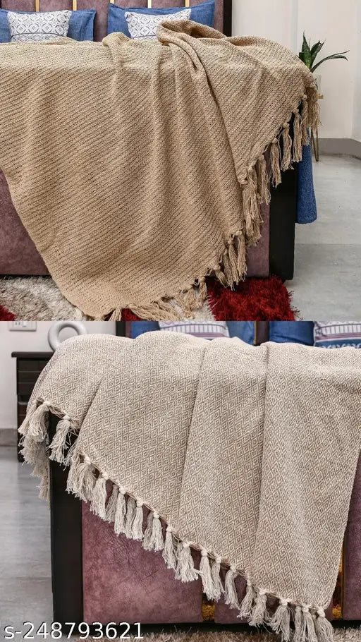 Beige throw blanket for sofa, set of 2 in beige