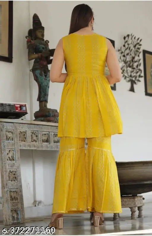 Yellow chiffon kurta with dupatta set, long sleeves, high neckline