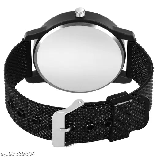Men's analog quartz watch with black strap and circular face