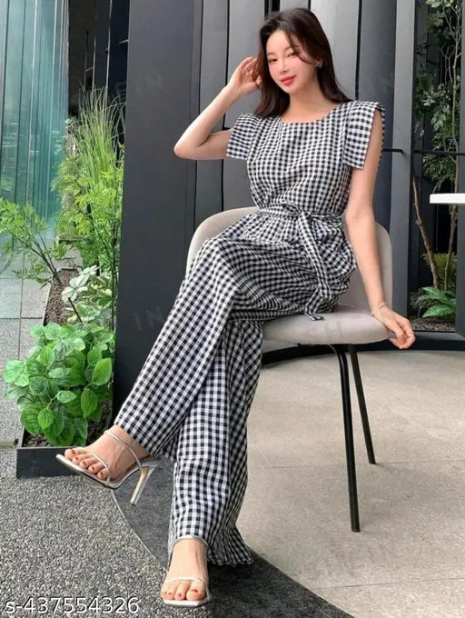 Checked cotton jumpsuit with short sleeves, size N, trendy outfit for women