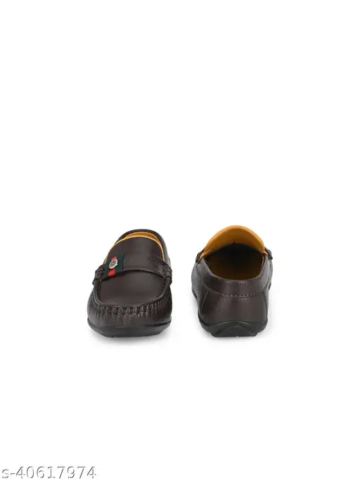 Black tusky loafer shoe for boys