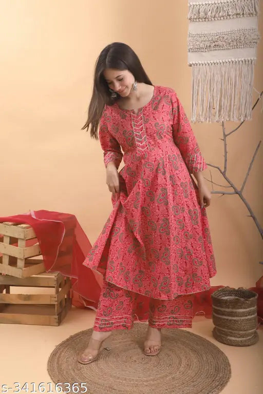 Pure rayon maternity gown, printed combo, three-quarter sleeves, feeding nighty, India-origin best quality