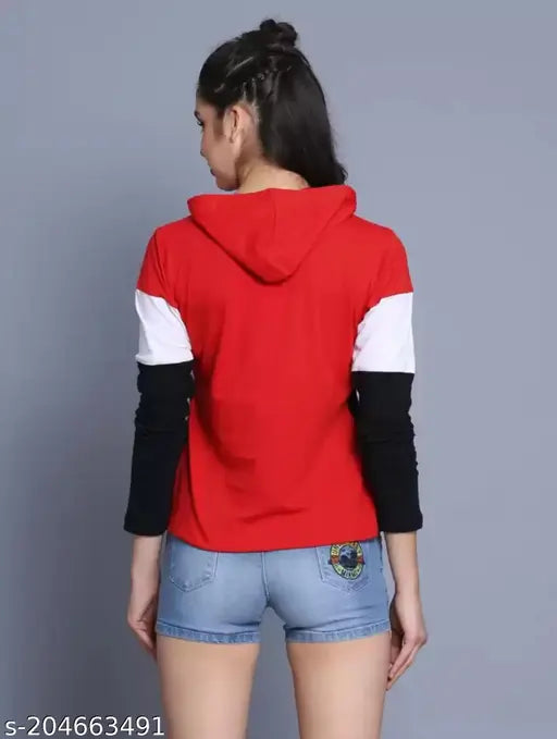 Cotton blend women's hoodie & colorblocked T-shirt set of 2, long sleeves, multicolor t-shirts on display rack