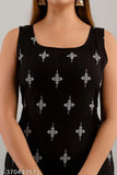 Black and white printed straight sleeveless kurta