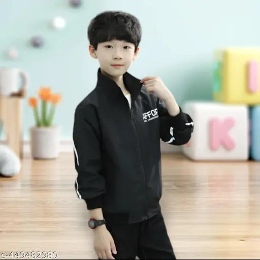 Boys stylish print jacket with black trim and zipper