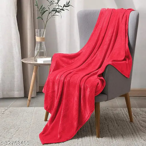 Fleece blankets - attractive, free-size, 150 thread count, solid single fleece from India