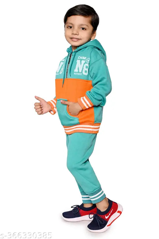 Printed net polyester sweater for kids, vibrant design, keeps little ones warm and comfortable, suitable for indoor and outdoor play, size: 1-2 years, made in India