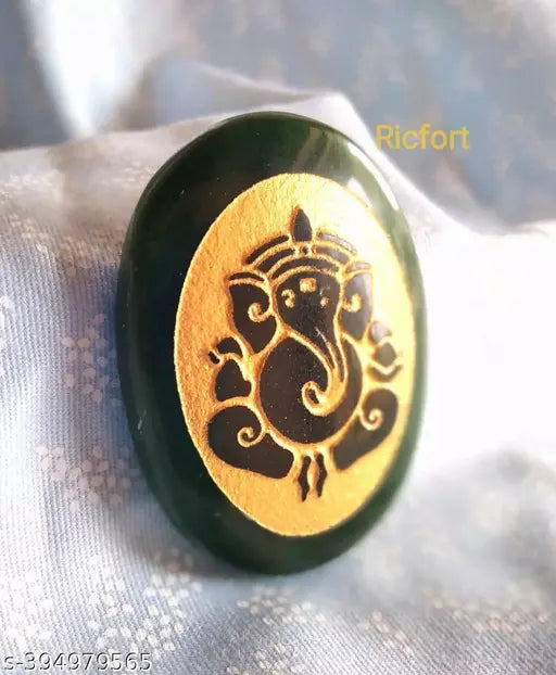 Natural green jade Ganesha coin, oval shape, 2.5x0.7x4cm, handcrafted Indian idol for home or temple