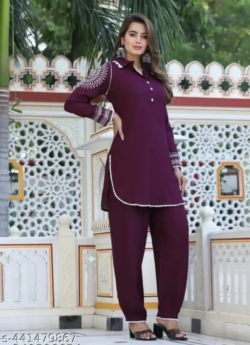 Rayon Kashvi Women's Kurta Set, Solid Color, Three-Quarter Sleeves, Pants style, Rayon bottomwear, India origin
