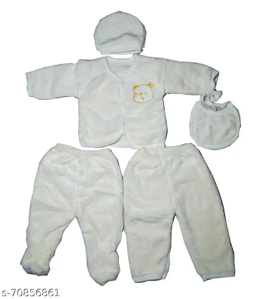 Wool new born baby sweater, long sleeves, 0-3 months, soft & cozy, Indian handcrafted