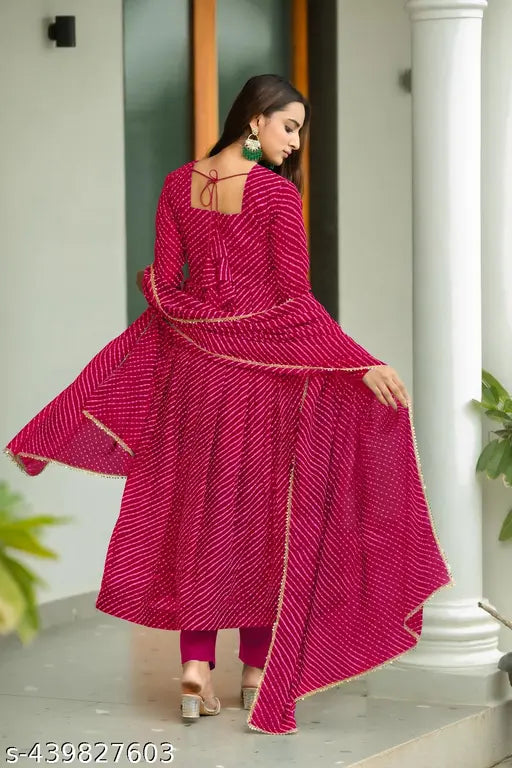 Stylish Georgette printed net gown and dupatta set, long sleeves, dyed/washed pattern, Indian origin