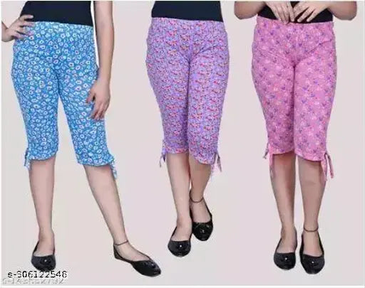 Three-piece set of women's cotton capris in a variety of colors