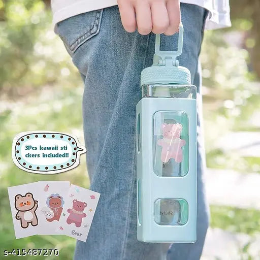 White plastic Kawaii water bottle with straw and strap, large square portable drinking bottle - 700ML. Premium quality, durable design for sport and daily use