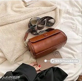 Trendy hobo sling bag, brown leather, adjustable strap