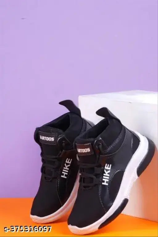 Black sport walking shoes with lightweight lace up design, suitable for kids and boys
