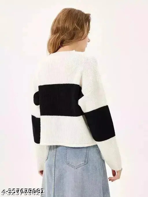 White & Black cotton blend cropped t-shirt, antiviral protective finish, long sleeves, colorblocked pattern, India origin