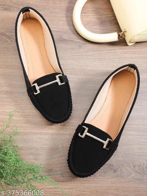 Velvet slip-on round bellies (casual), women's fashion accessory from India