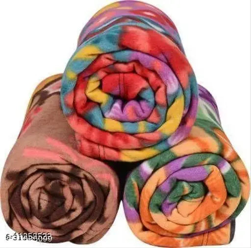 Fleece fleece-blend, versatile, free-size blanket set for indoor/outdoor use - India origin