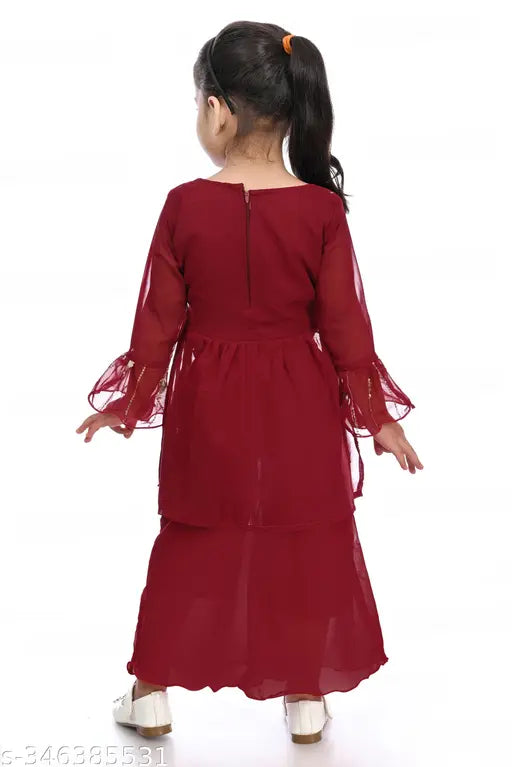 Modern stylist kurty & palazzo set, A-line Georgette top with three-quarter sleeves, knee length, embellished pattern. Girls' outfit, sizes: 18-24 Months, 0-1 Years, 1-2 Years. Indian handcrafted fashion