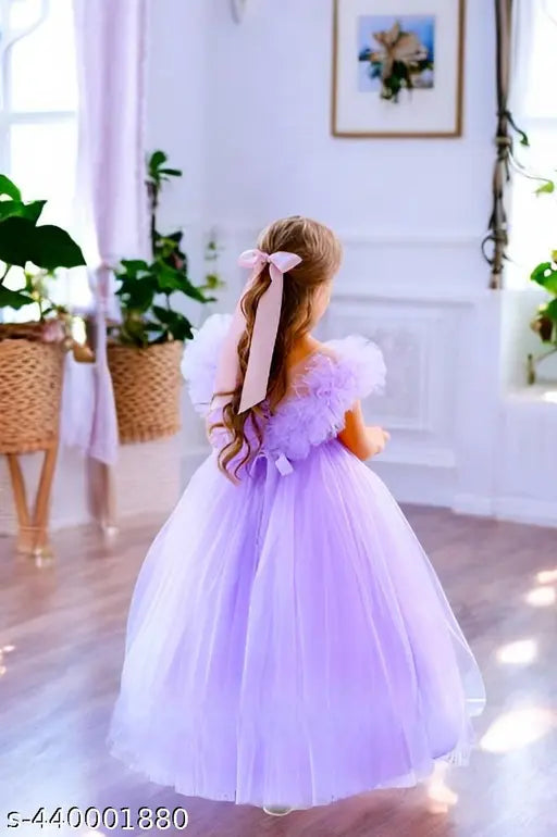 Pink tulle party dress with bow